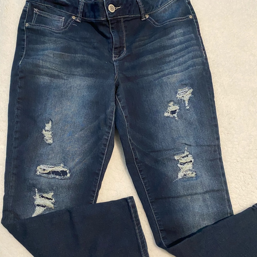 Maurices distress jeans